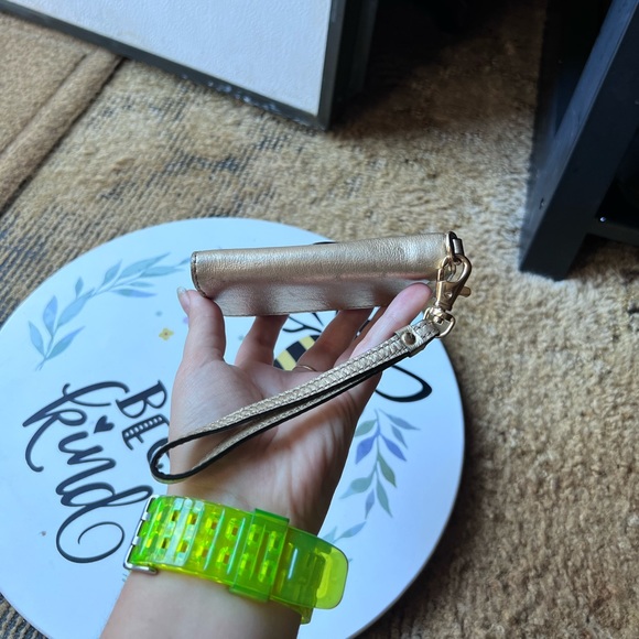 Cute Rebecca Minkoff gold small wristlet wallet - Picture 12 of 15